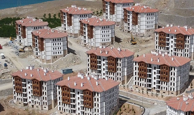Malatya'da 5 bin dairelik deprem konutu teslim edilmeye başlıyor