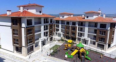 3 ildeki TOKİ konut projelerinde kura heyecanı yaşandı