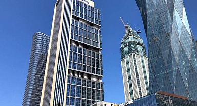 İstanbul Finans Merkezi (İFM) Halkbank bloğunda mesai saati dışında çıkan yangın söndürüldü