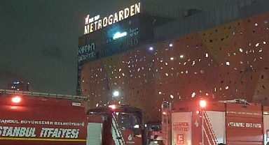 Ümraniye Metrogarden AVM'de yangın!