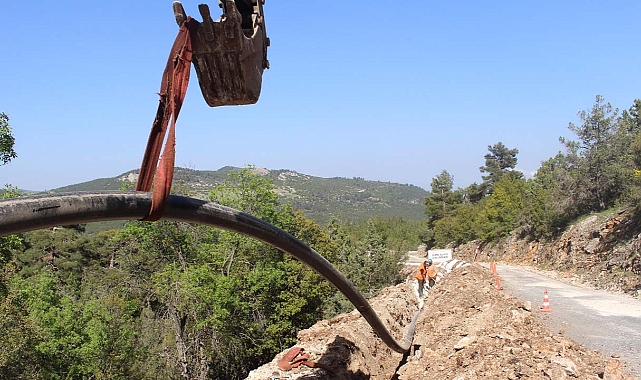 Antalya Korkuteli'de 28 kilometrelik içme suyu çalışması hızla ilerliyor