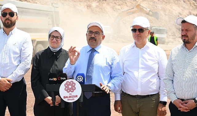 800 hektarlık Balıkesir Gönen Sera Organize Tarım Bölgesi çalışmaları hızlandı