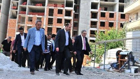 TOKİ Başkanı Turan, kentsel dönüşüm alanlarını gezdi