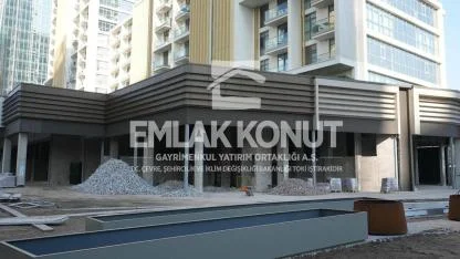 Emlak Konut GYO'dan (EKGYO) aynı gün peş peşe 4 ihale açıklaması