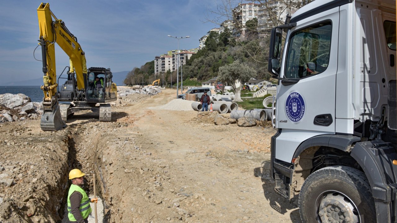 Bursa Gemlik'te altyapı atağı