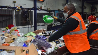 Bursa Yıldırım'da geri dönüşüm çalışmaları sürüyor