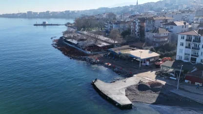 Gölcük Değirmendere sahiline dalga kırıcı inşa edilecek